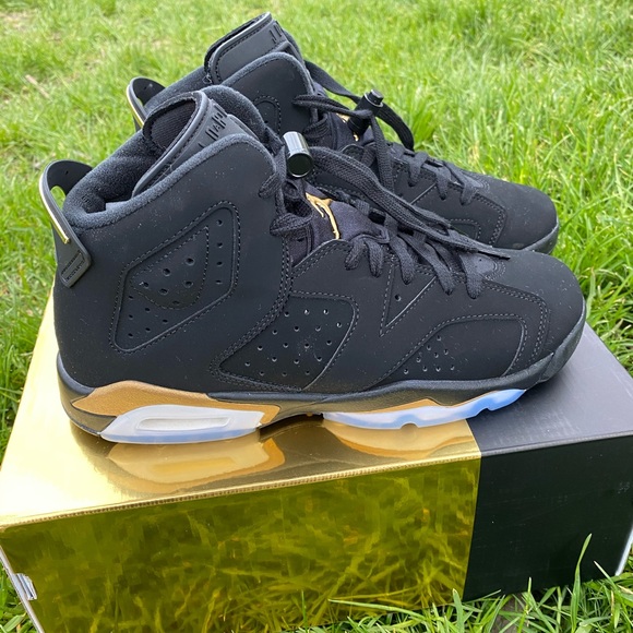 Jordan Shoes - Air Jordan Retro 6 Size 7Y